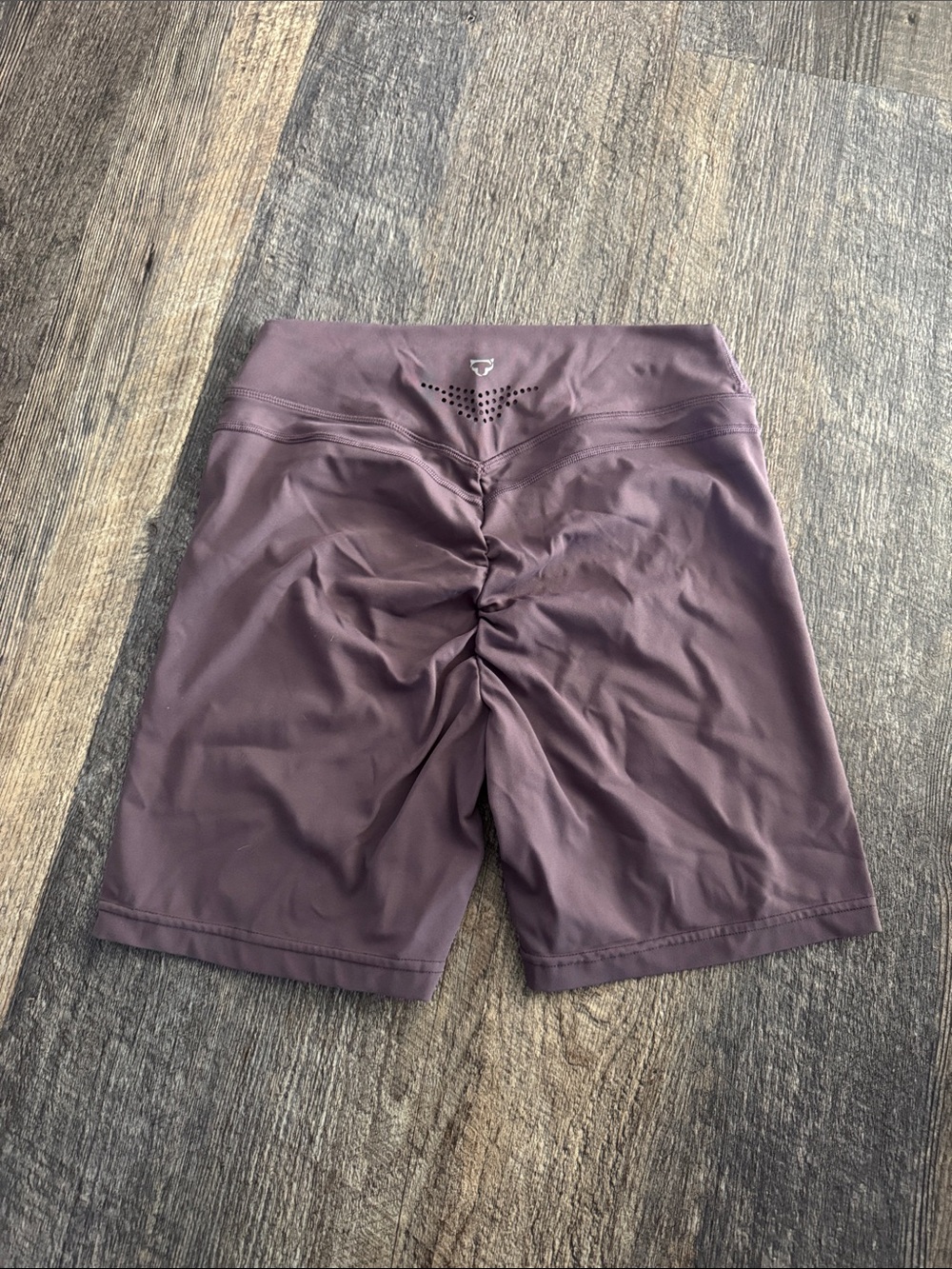 Women's Scrunch-Back Active Shorts - Smokey purple